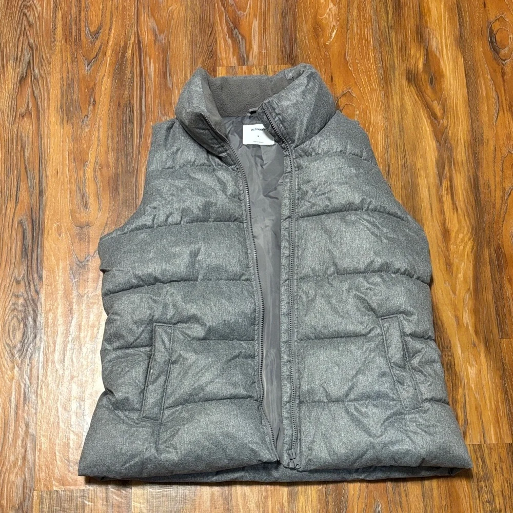 Old Navy Charcoal Puffer Vest - Picture 1 of 5